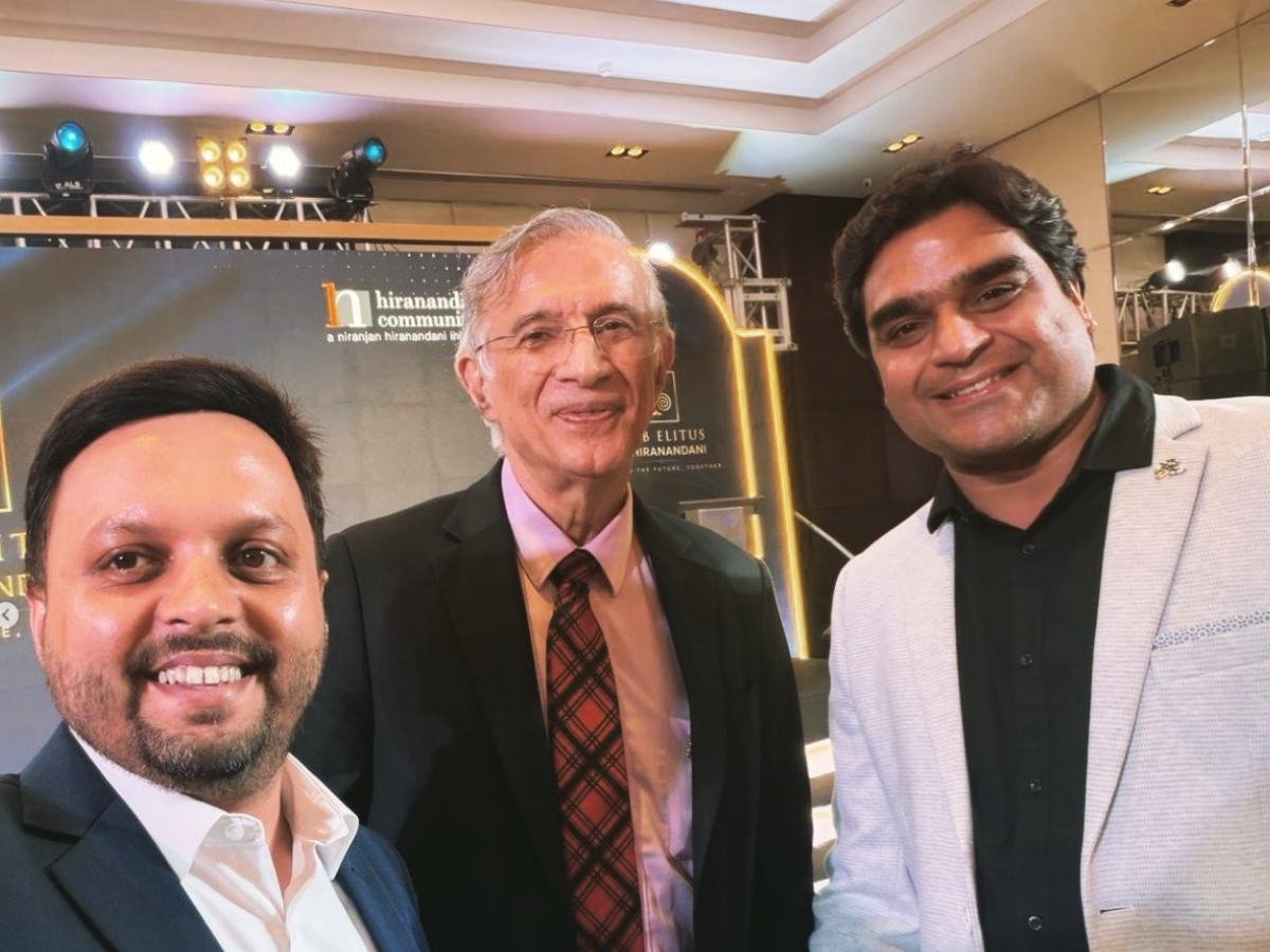 Golden Era Realty welcomed on stage as Hiranandani Communities AOP 2026-2027 partner